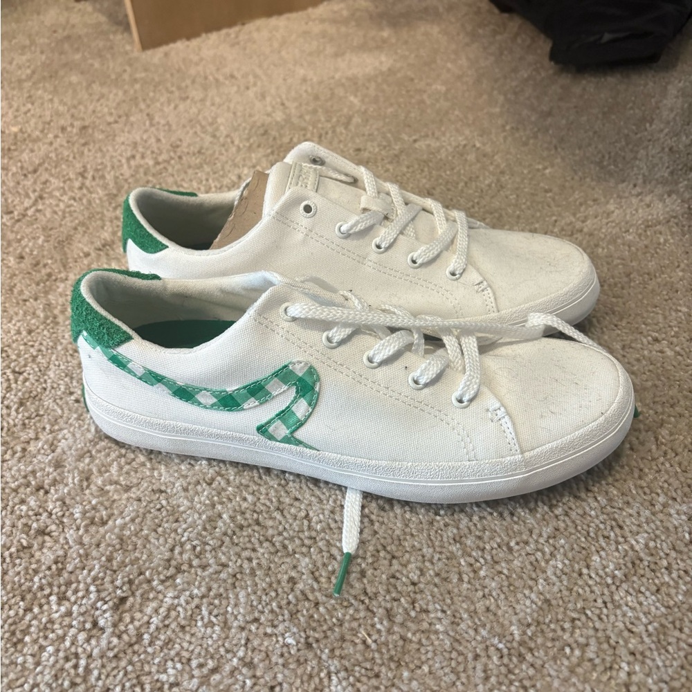 Sperry White Sneakers with Green Soles